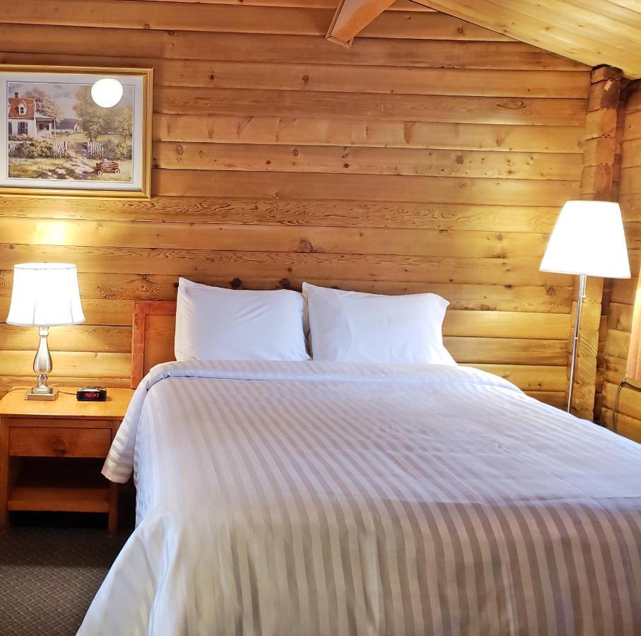 Rocky Inn Valemount Extérieur photo